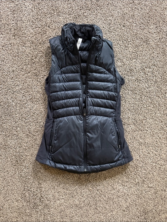 lululemon athletica Jackets & Blazers - Women's Quilted Black Puffer Vest